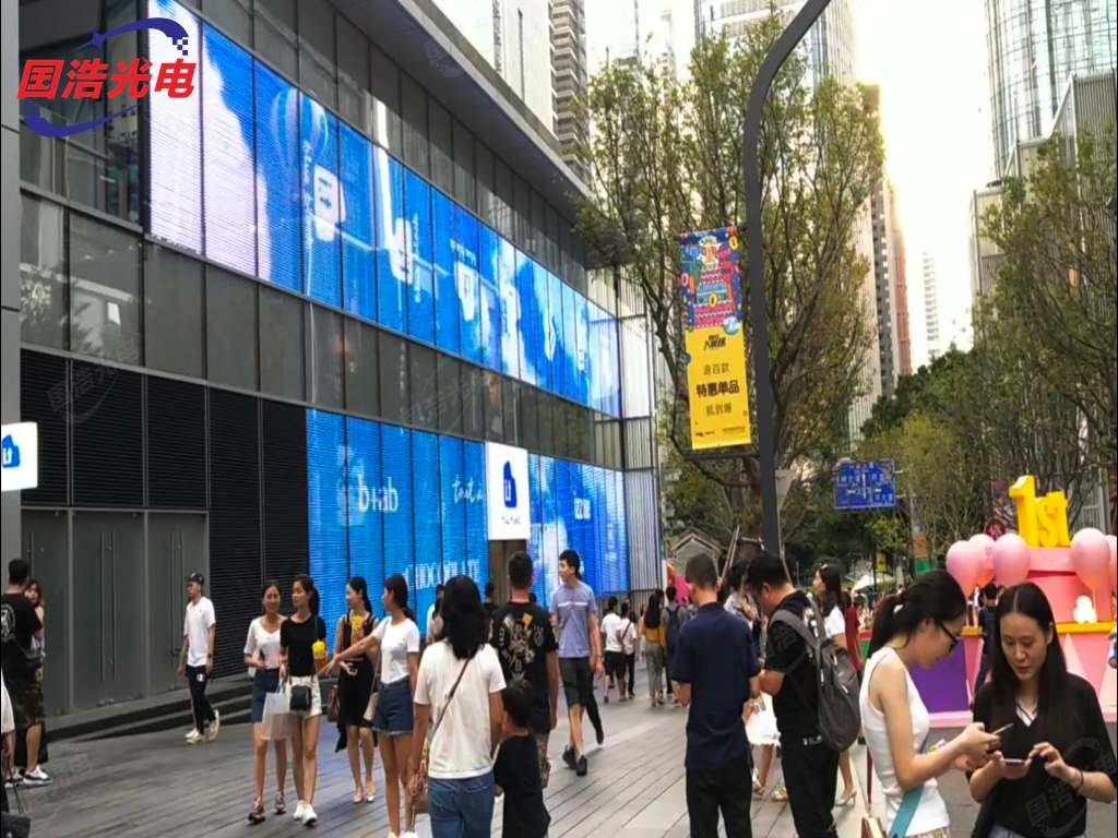 幕墻屏案例視頻：深圳南山萬象城P50玻璃LED幕墻屏